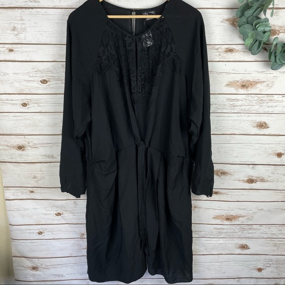 CITY CHIC Lace Necklined Dress with Tie Waist Detail Plus Size XXL (24) - Picture 2 of 7